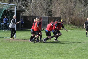 Bild 102 - Frauen am 10.4.11